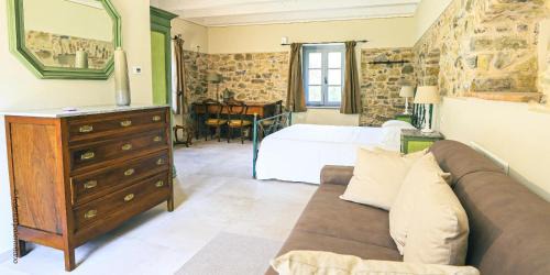 King Room with Mountain View