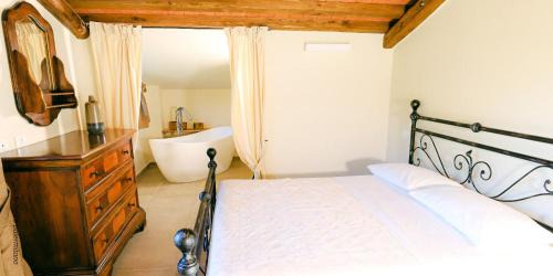 Deluxe Double Room with Bath
