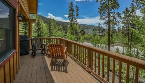 Two-Bedroom Apartment with Balcony