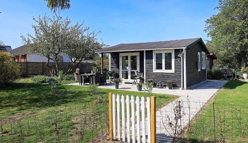 One-Bedroom Holiday Home