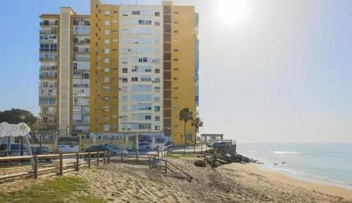 Studio Apartment with Sea View