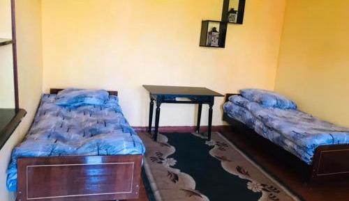 Basic Triple Room with Shared Bathroom