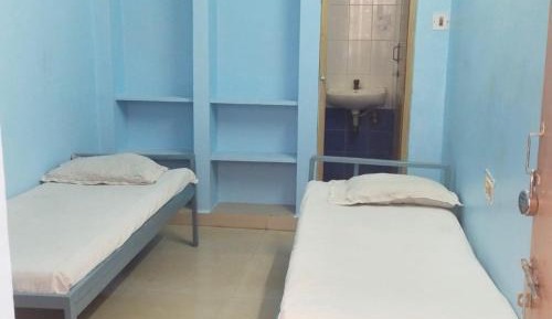 Deluxe Double Room with Bath - Indian nationals only
