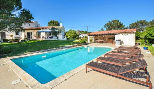 Five-Bedroom Holiday Home