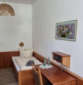 Economy Single Room