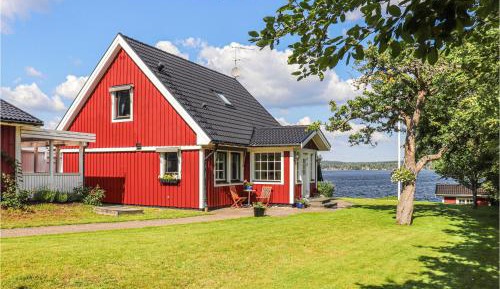 Three-Bedroom Holiday Home 