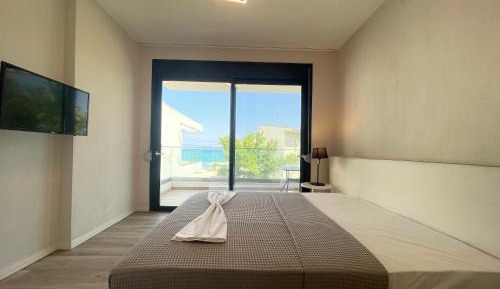 Villa - Beach Front