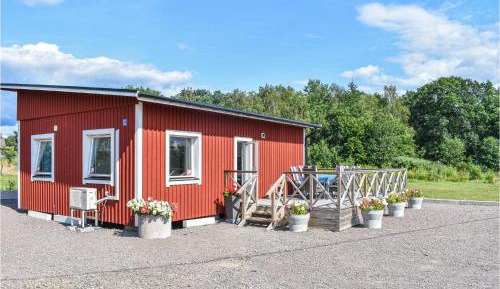 One-Bedroom Holiday Home