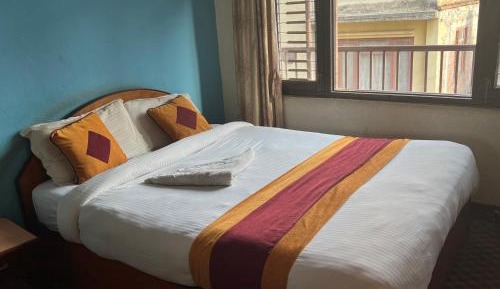 Single Room with Shared Shower and Toilet