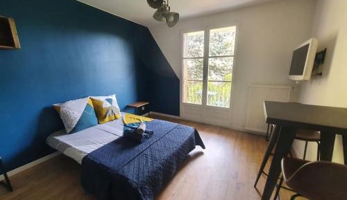 Studio Apartment