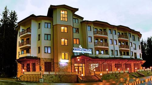 Studio with Balcony