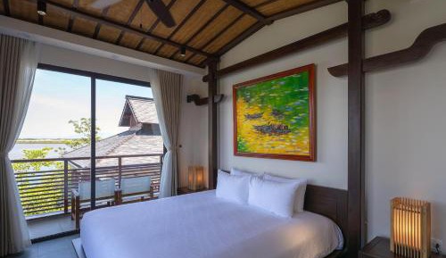 Suite with River View
