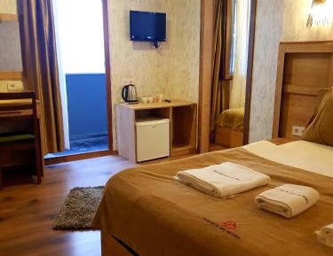 Triple Room with Balcony