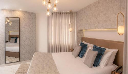 King Suite with Spa Bath
