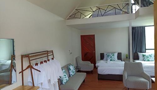 Standard Queen Room