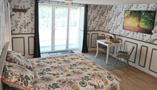 Double Room with Spa Bath