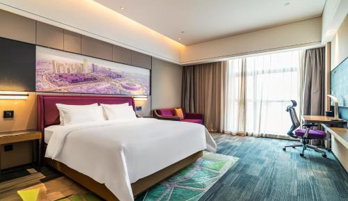 Deluxe Queen Room