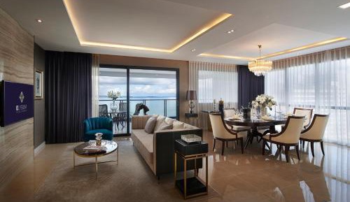 King Suite with Sea View