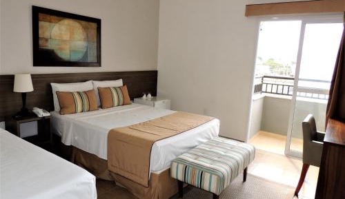 Deluxe Family Suite