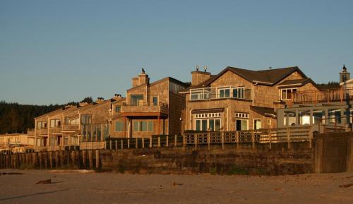 Flagship - Ocean Front King Studio
