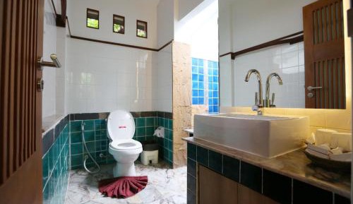 Honey Deluxe Double Room