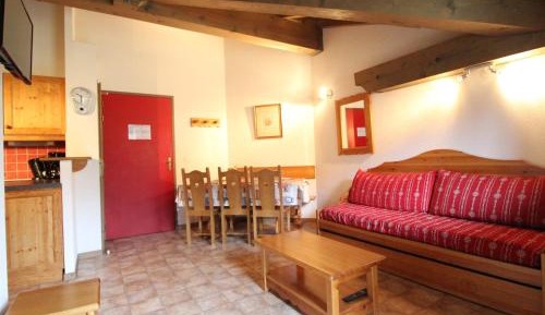 Apartment (6 Adults)
