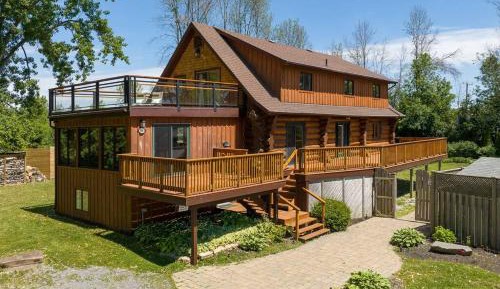 Six-Bedroom House