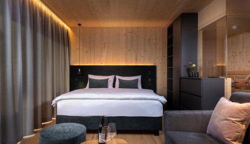 Suite with Sauna