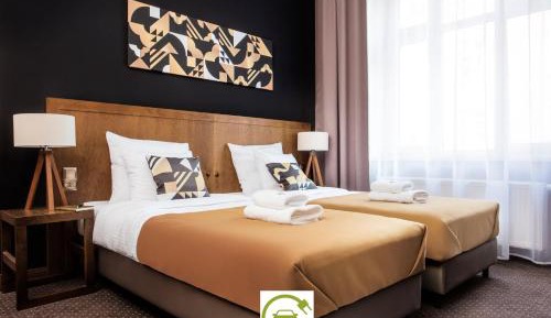 Double or Twin Room with City View