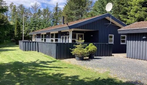 Three-Bedroom Holiday Home 