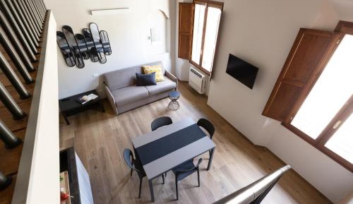 Studio - Split Level