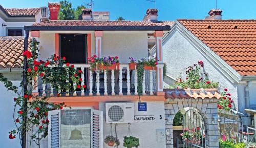 Apartment with Terrace