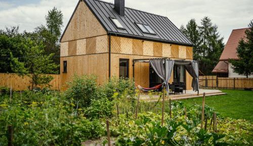 Three-Bedroom Townhouse