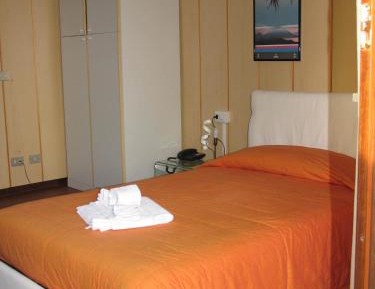 One-Bedroom Apartment (4 Adults)