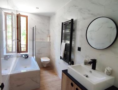 Triple Room with Bath