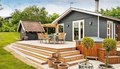 Two-Bedroom Holiday Home