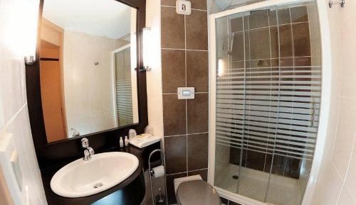 Double Room with 2 Single Beds