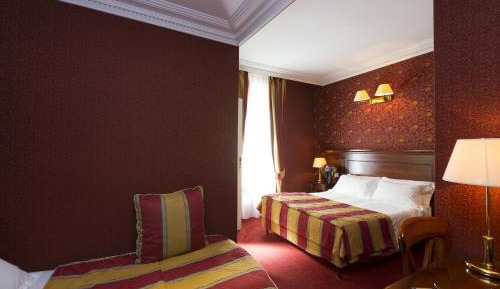 Triple Room