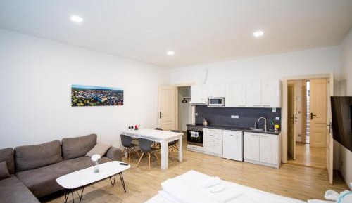 Deluxe Family Suite