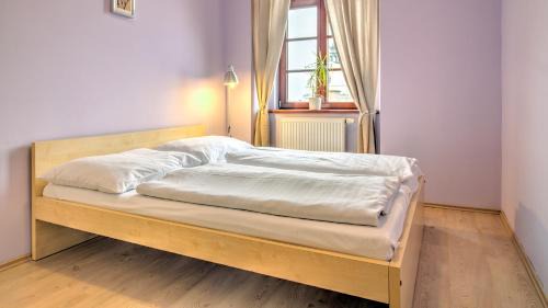 One-Bedroom Apartment (2 Adults)