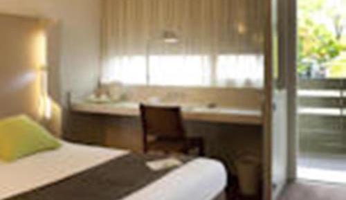 Standard Double Room with One Single Bed - Up to Ten Years