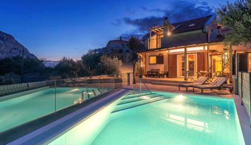 Villa with Private Pool