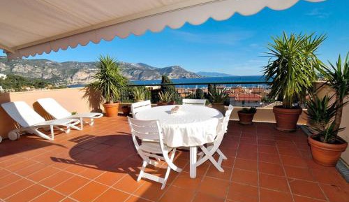 Apartment with Sea View