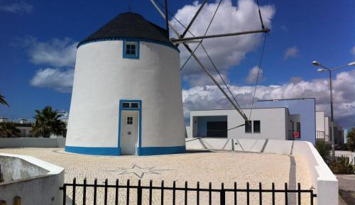 One-Bedroom Windmill