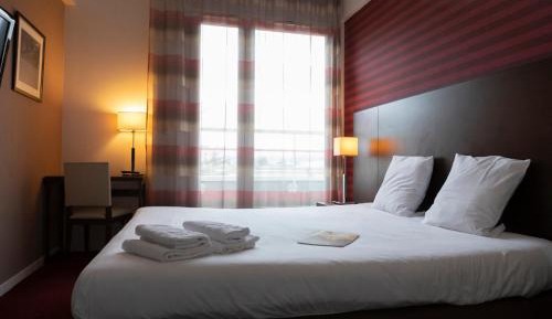 One-Bedroom Suite (4 Adults) - Non-Smoking