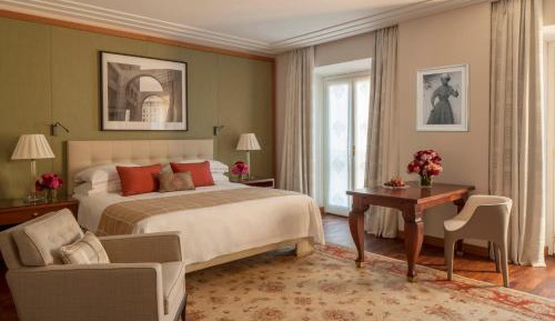 Premium King Room