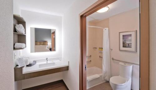 Studio Suite with Two Queen Beds