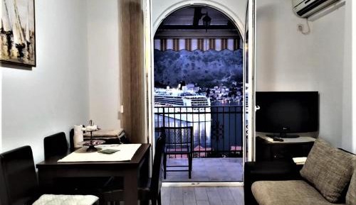 Studio Apartment with Sea View
