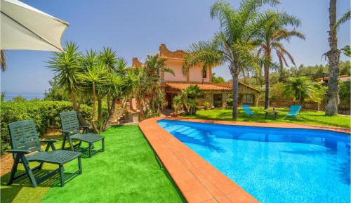 Four-Bedroom Holiday Home