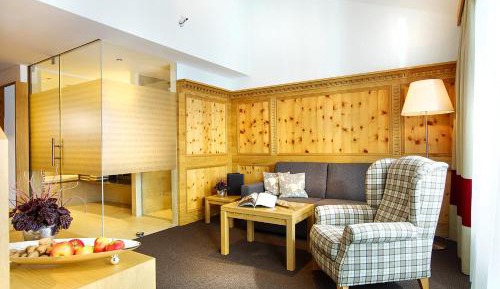 Suite with Mountain View